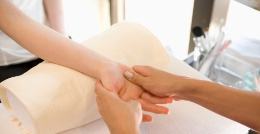 Hand Massage Techniques Benefits