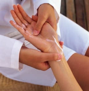 Therapeutic Hand Massage Tips